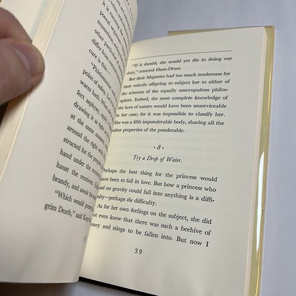 The Light Princess George MacDonald, 2nd printing 1977 Maurice Sendak 1969 HC/DJ - Picture 9 of 11